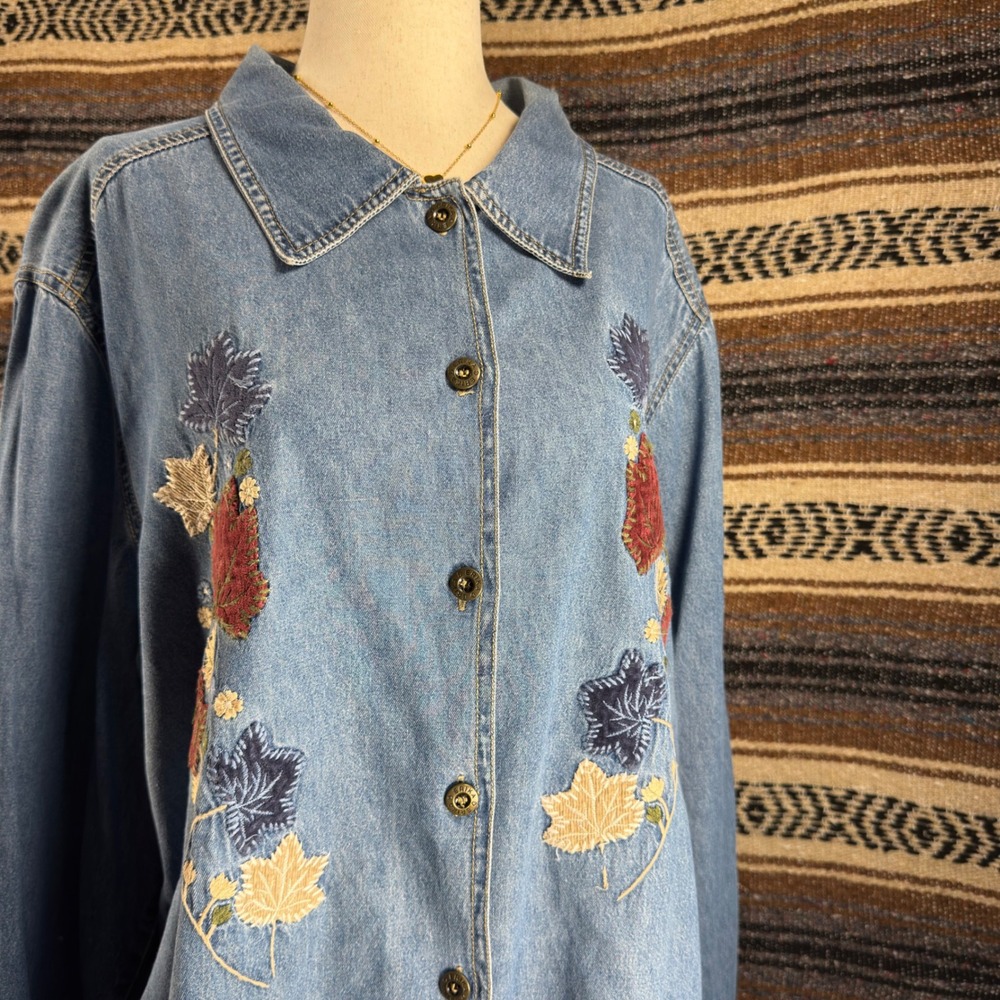 Erika II & Co Womens 2X Blue Denim Embroidered Leaf Button Down Shirt Autumnal